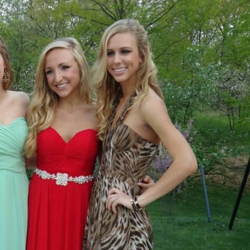 Dress - Picture 4 of 6